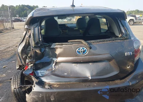 2012 Toyota Prius C Four z USA, uszkodzony, nr VIN JTDKDTB3XC1010507